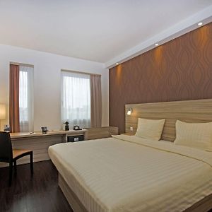 Standard Zimmer mit Kingsize-Bett
